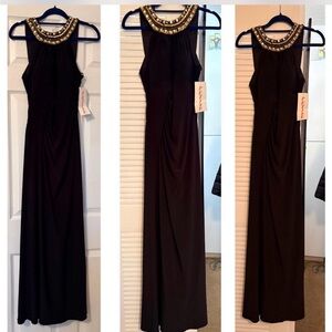 NWT  Xscape formal gown in classic black with gold accent
